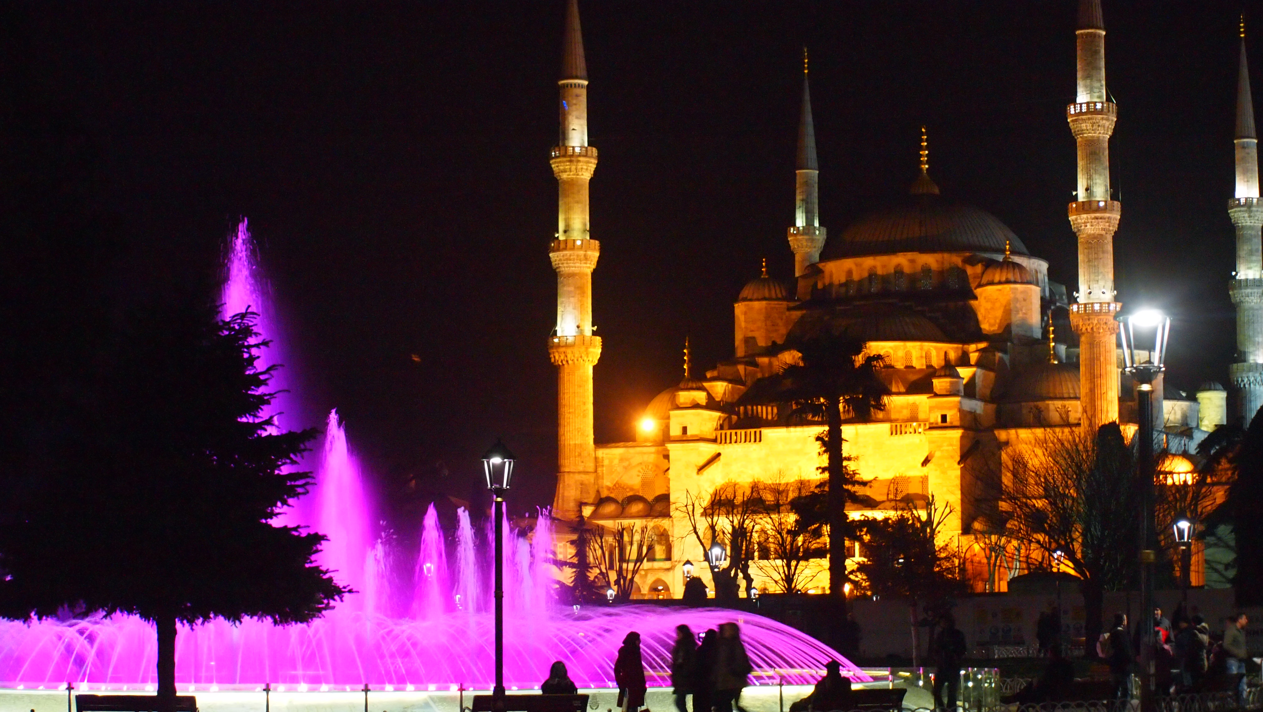 기독교와 이슬람의 조화가 빚어낸 비잔티움 건축의 대표작  아야소피아