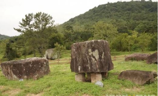 고창 유네스코 세계문화유산 중 하나인 고인돌 지대. 사진제공 오근식