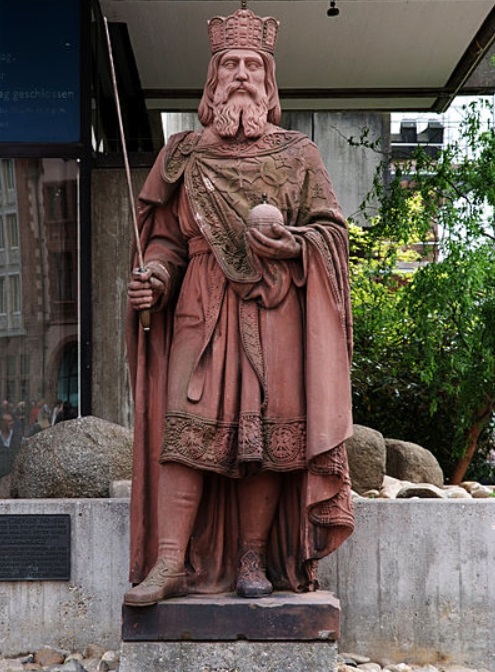 독일 와인산업을 부흥을 이끈 독일 카를 대제는 라인강과 모젤강을 통해 독일 와인을 수출했다.