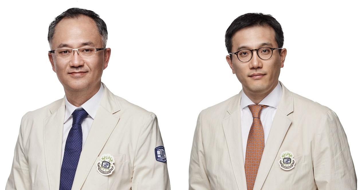 서울성모병원 정형외과 김영훈 교수, 김상일 교수(좌로부터)