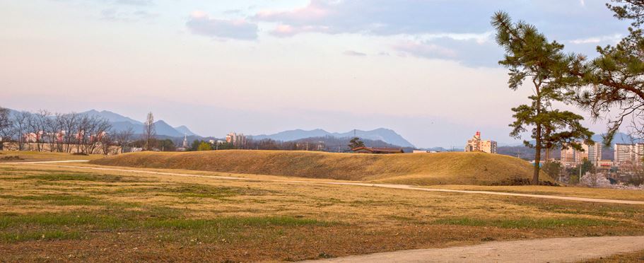 평안해 보이는 은대리성