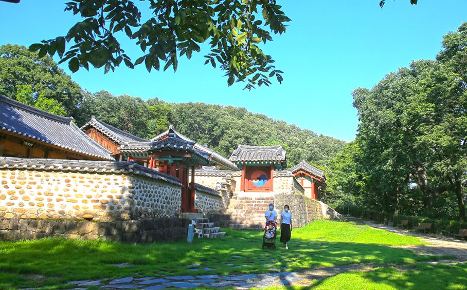 태조 왕건 고려 4왕의 위패를 모신 숭의전